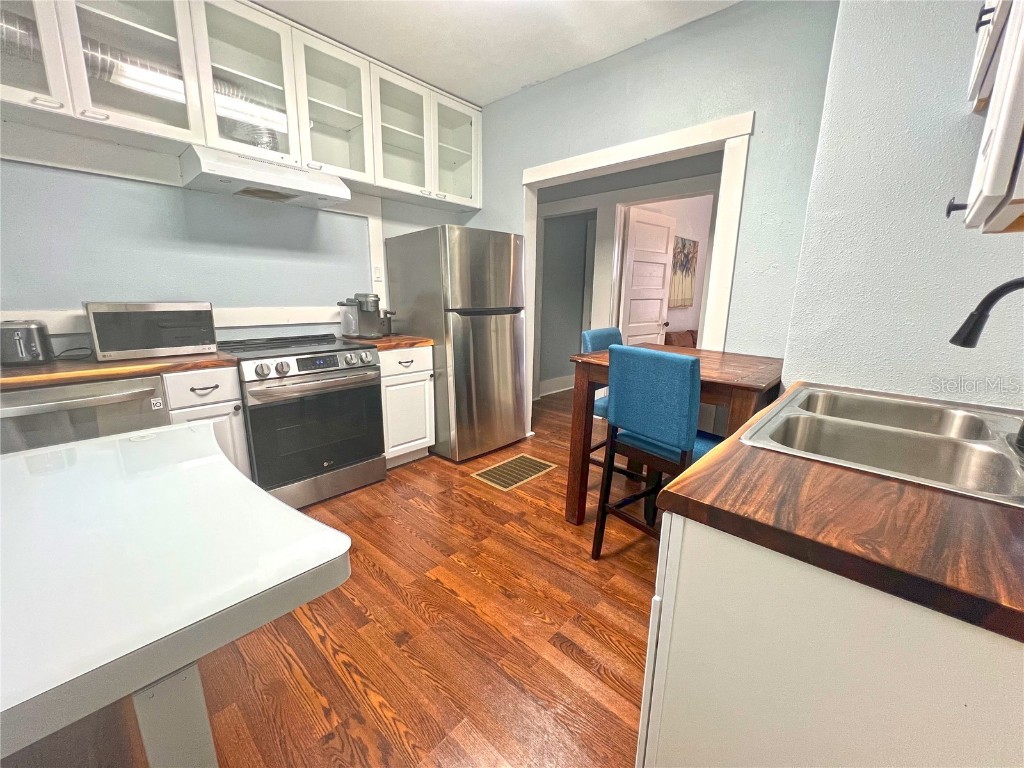 200 Live Oak Street New Smyrna Beach FL 32168 V4945019 image56