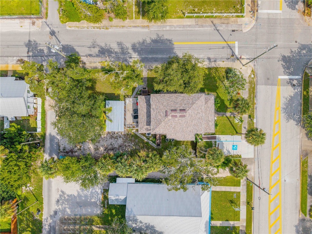 200 Live Oak Street New Smyrna Beach FL 32168 V4945019 image70