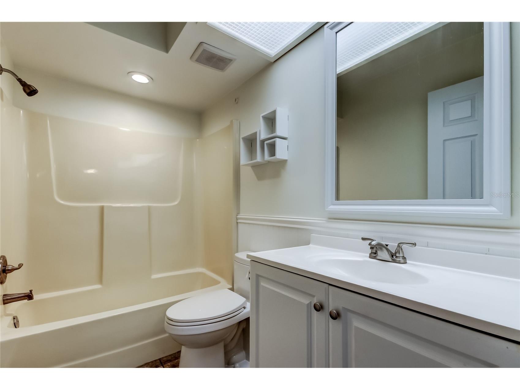 200 Meres Boulevard #11 Tarpon Springs FL 34689 TB8473971 image18