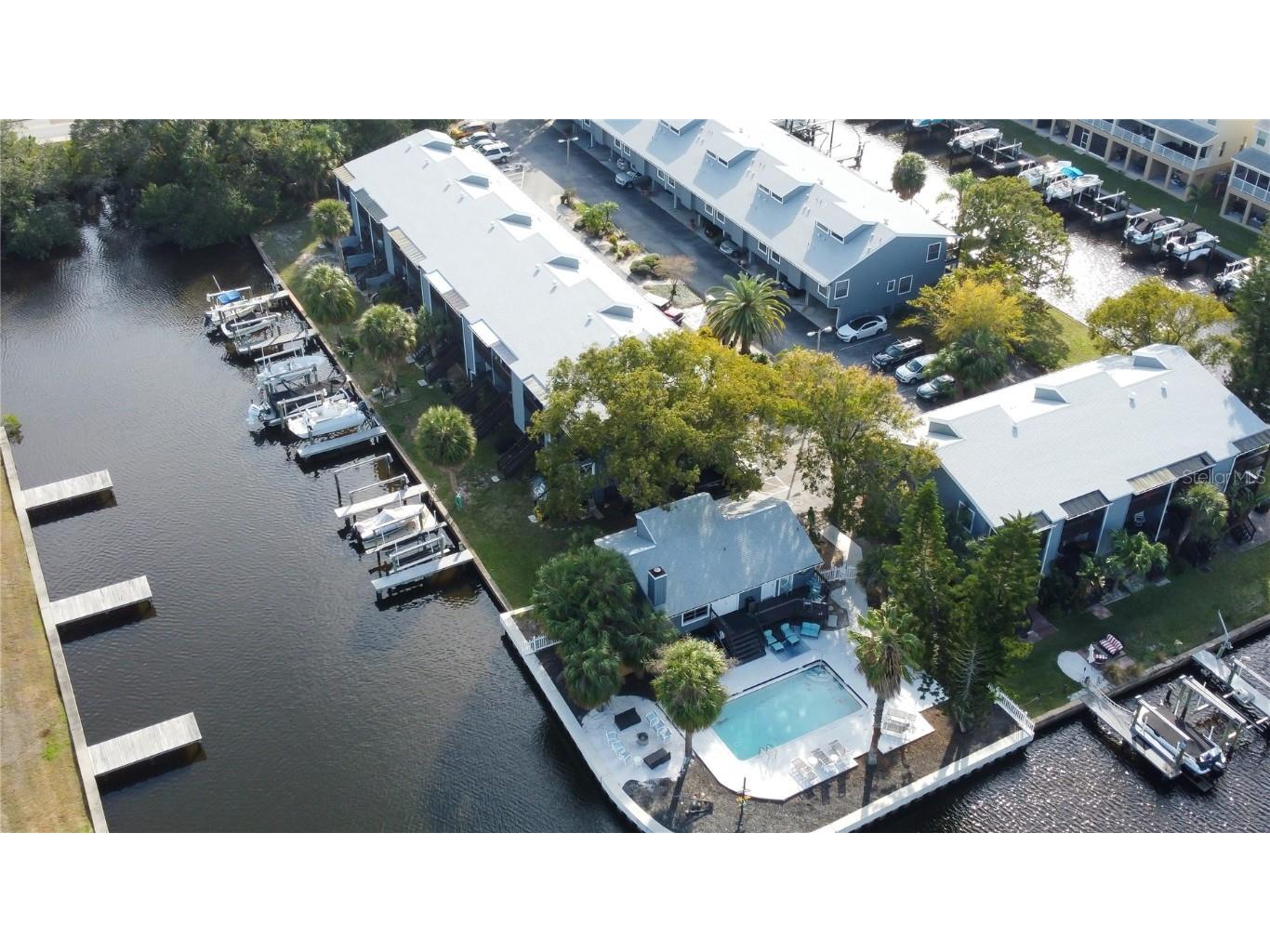 200 Meres Boulevard #20 Tarpon Springs FL 34689 - WHITCOMB BAYOU U8188918 image1