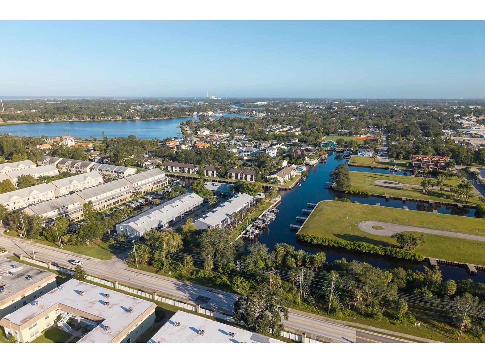 200 Meres Boulevard #20 Tarpon Springs FL 34689 TB8433660 image35