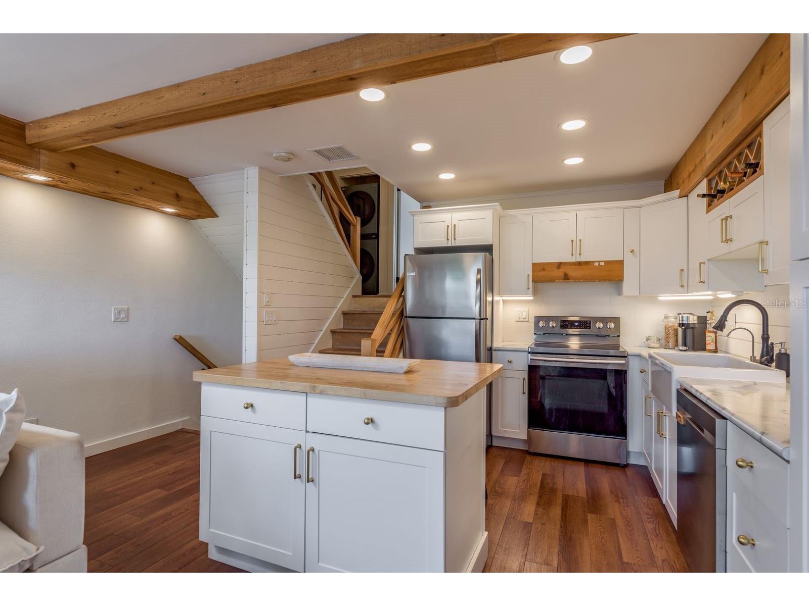 200 Meres Boulevard #20 Tarpon Springs FL 34689 TB8433660 image7