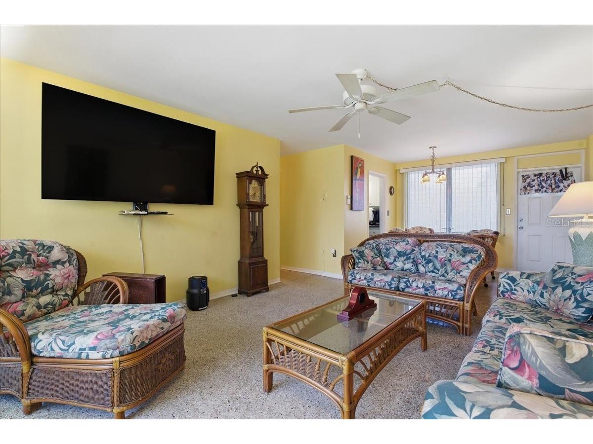 200 N Betty Lane #1C Clearwater FL 33755 A4686445 image14