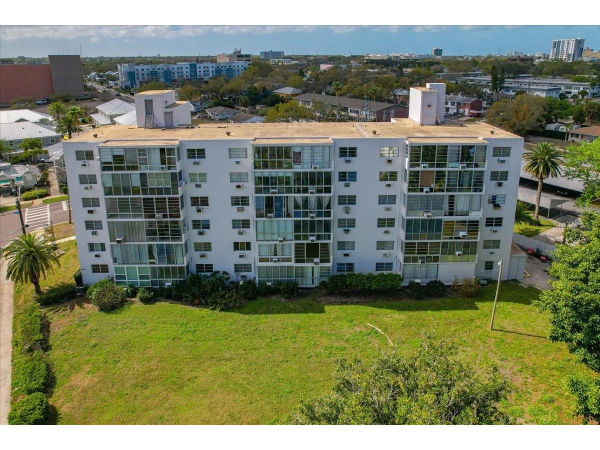 200 N Betty Lane #1C Clearwater FL 33755 A4686445 image3