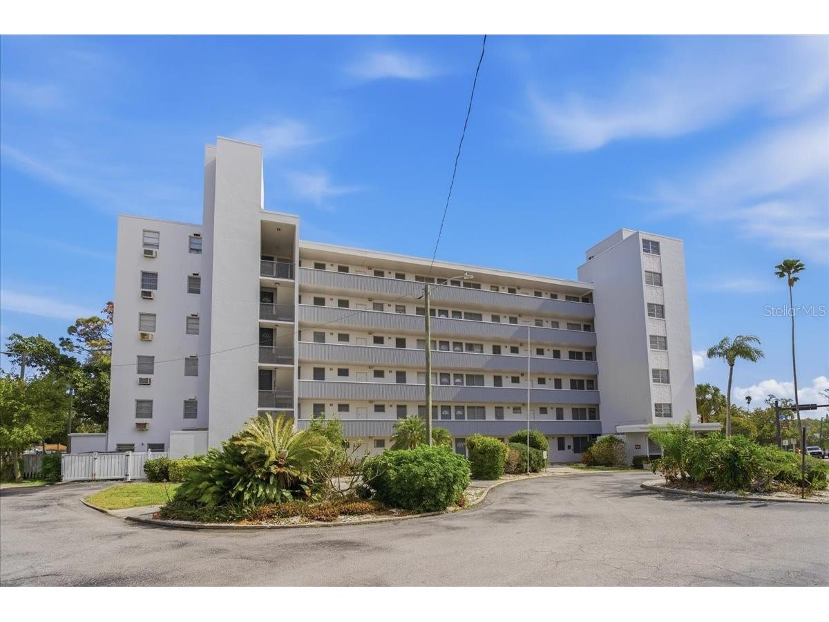 200 N Betty Lane #1C Clearwater FL 33755 A4686445 image37