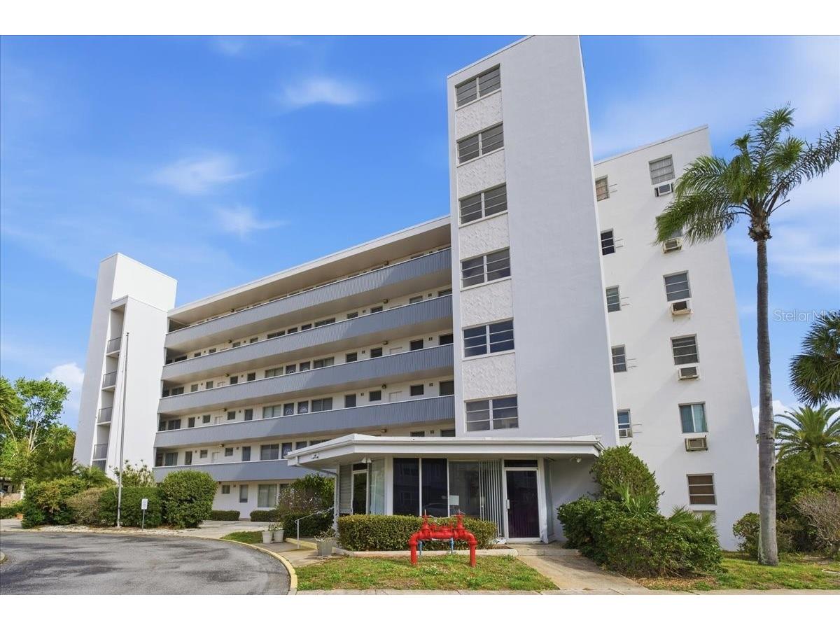 200 N Betty Lane #1C Clearwater FL 33755 A4686445 image40