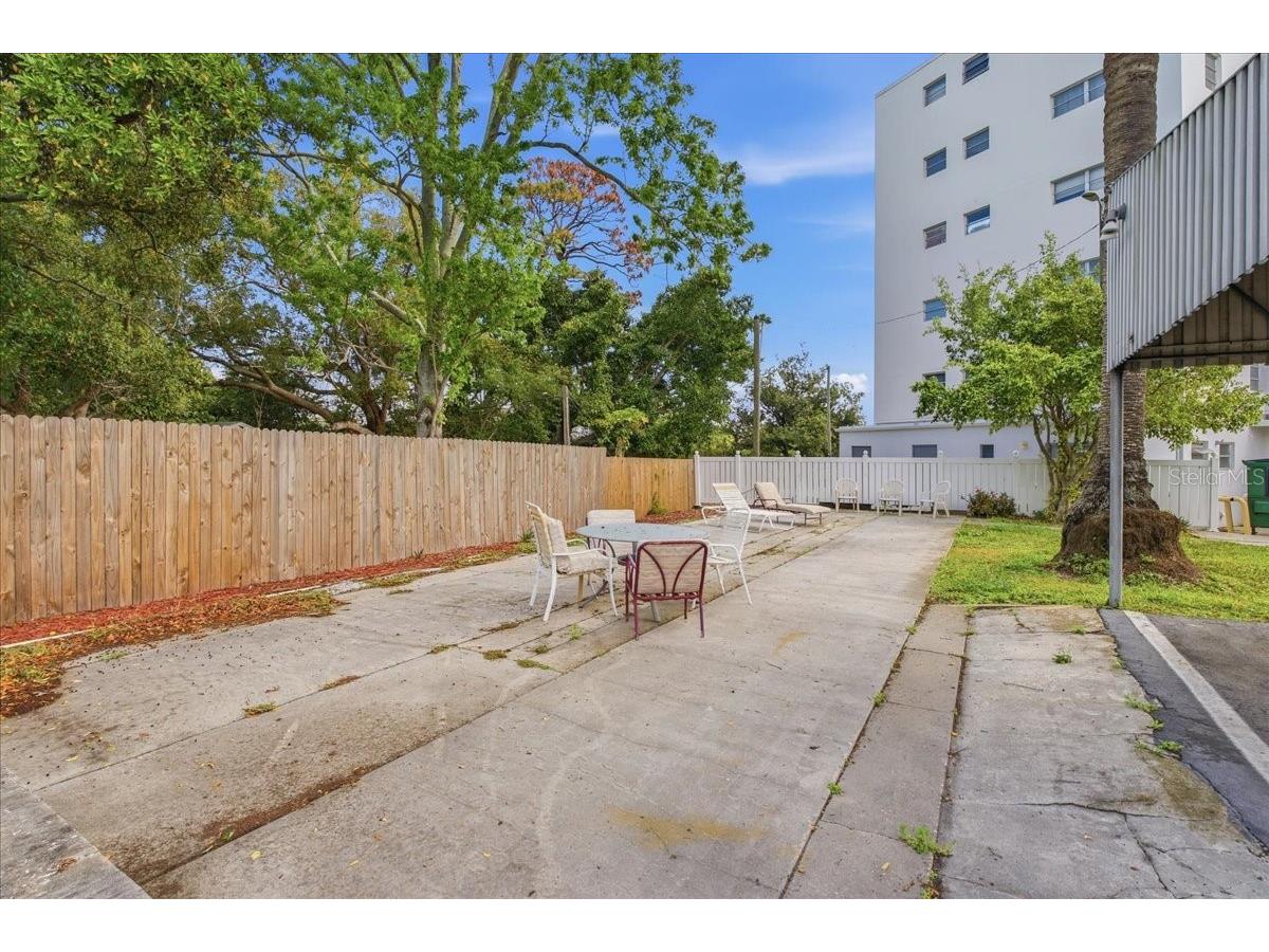 200 N Betty Lane #1C Clearwater FL 33755 A4686445 image43