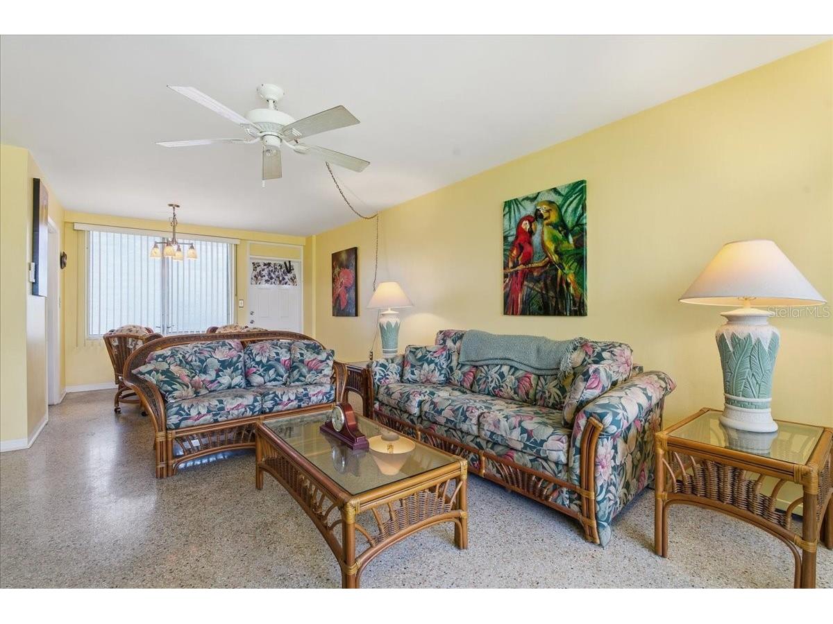 200 N Betty Lane #1C Clearwater FL 33755 A4686445 image7