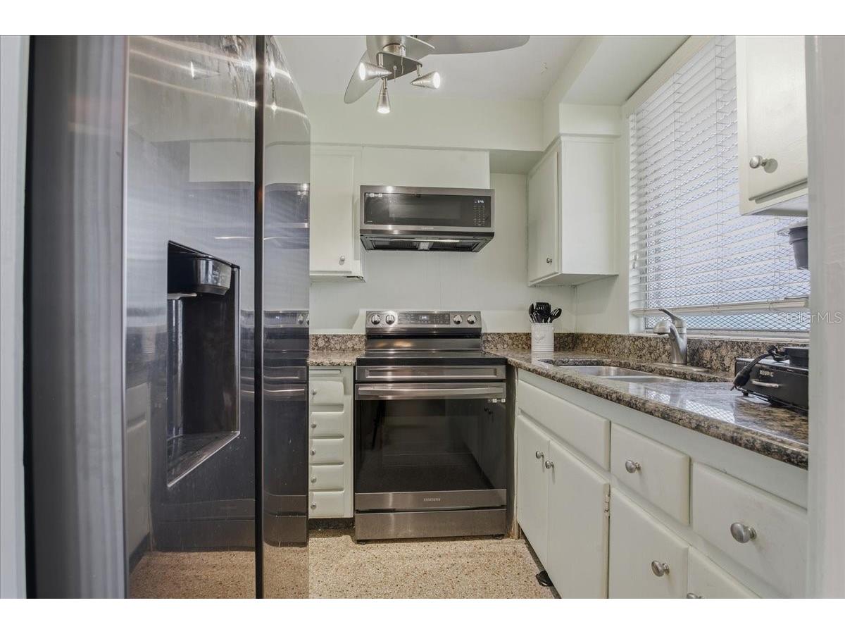 200 N Betty Lane #1C Clearwater FL 33755 A4686445 image9