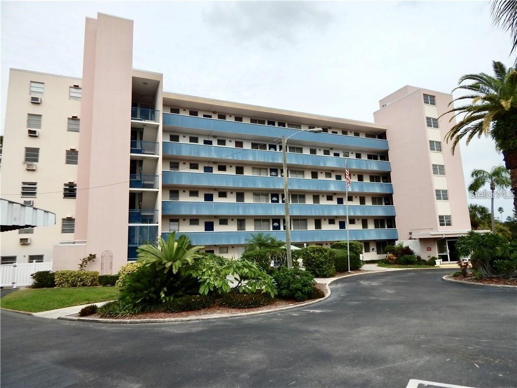 200 N Betty Lane #6D Clearwater FL 33755 U8222738 image1