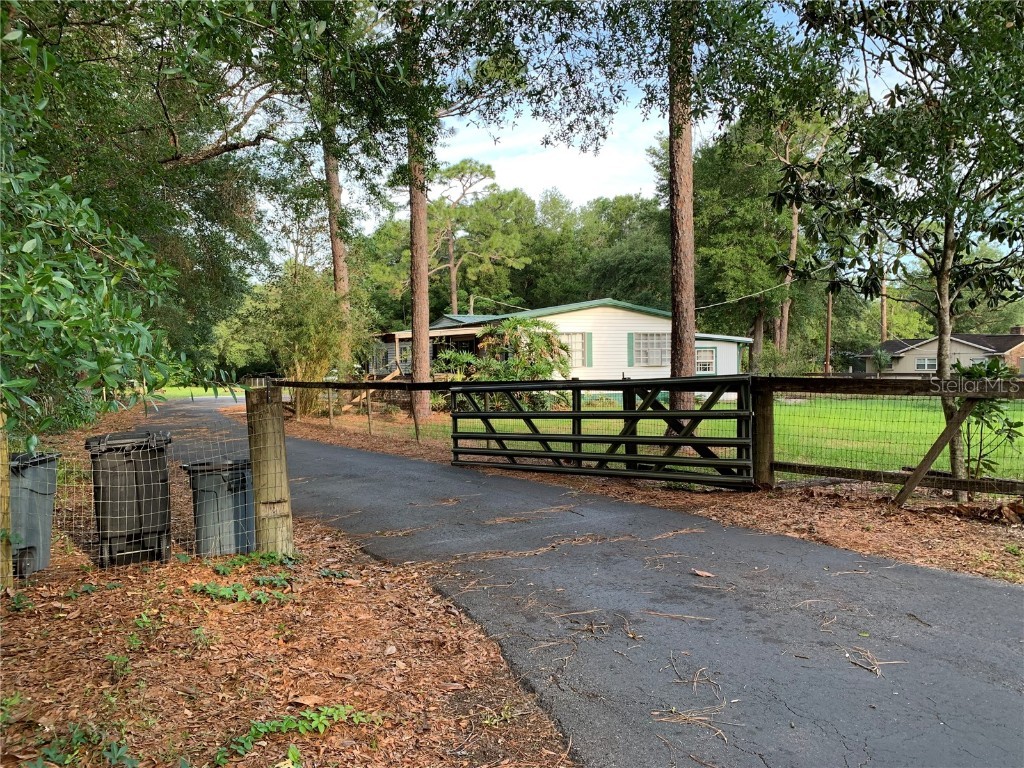 200 N Center Road Sanford FL 32771 O6108626 image1