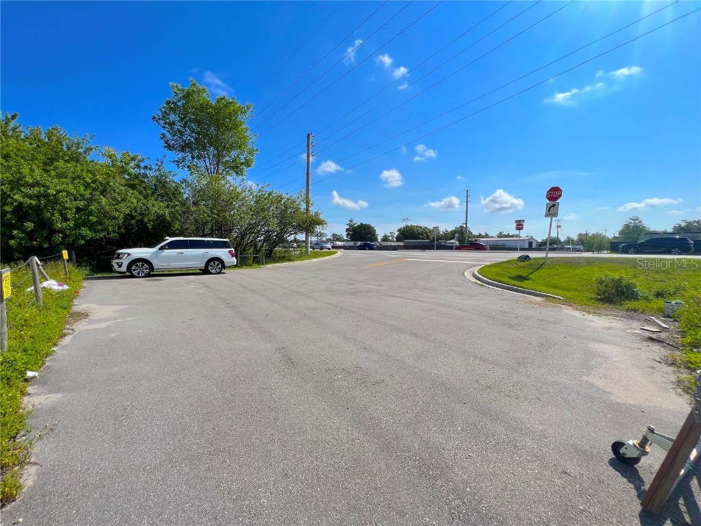 200 N Hoagland Boulevard Kissimmee FL 34741 S5085102 image7