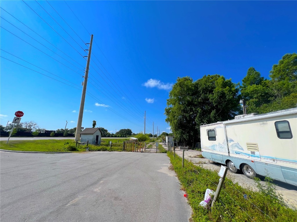 200 N Hoagland Boulevard Kissimmee FL 34741 S5085102 image8