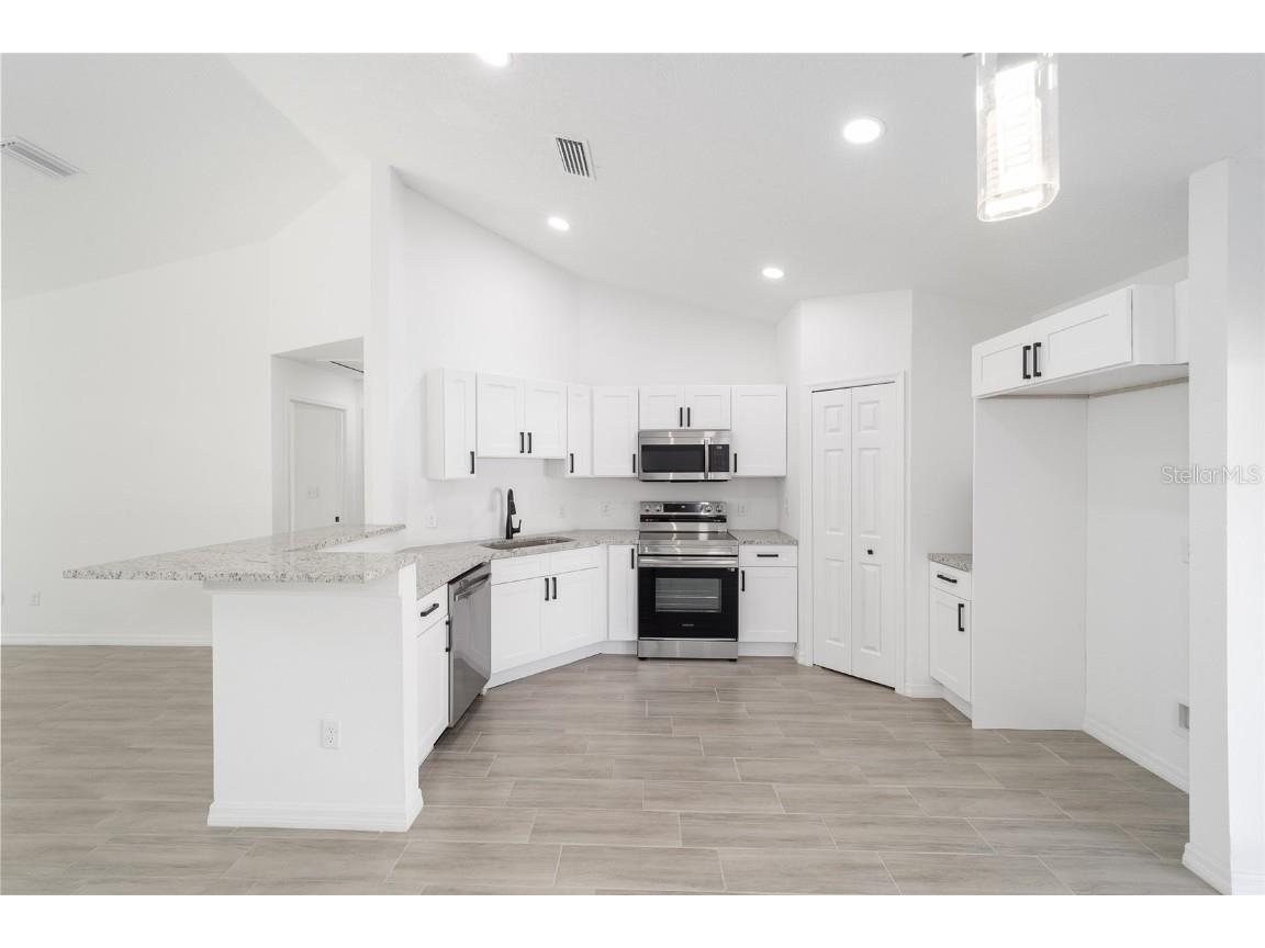 200 Oak Lane Run Ocala FL 34472 OM693249 image8