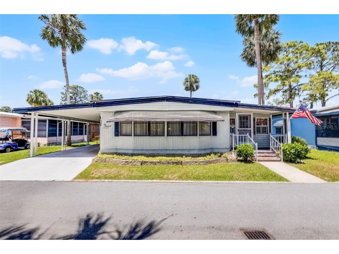 200 Palm Meadows Drive Eustis FL 32726 - Trout Lake O6310323 image1