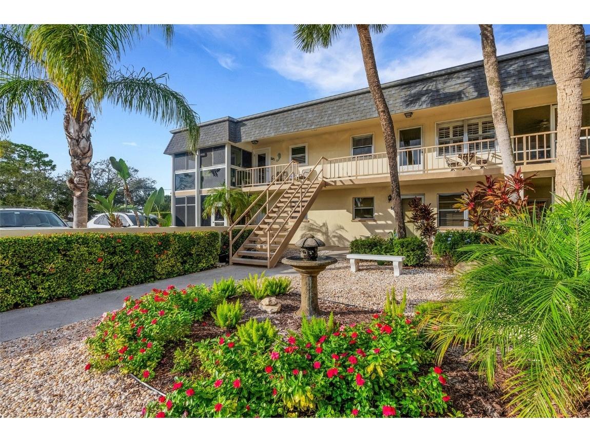 200 Park Boulevard N #201 Venice FL 34285 N6129751 image1