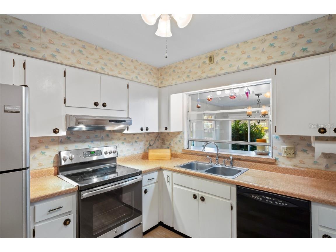 200 Portree Drive Dunedin FL 34698 TB8374637 image7