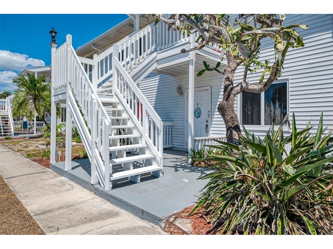 200 Rotonda Boulevard W #A2 Rotonda West FL 33947 D6141275 image1