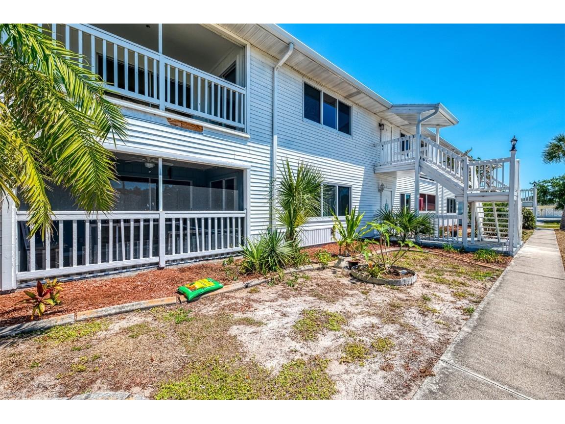 200 Rotonda Boulevard W #A2 Rotonda West FL 33947 D6141275 image4