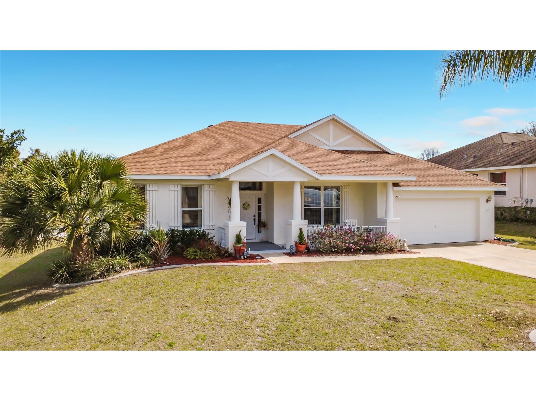 200 Round Man Street Leesburg FL 34748 V4947592 image1