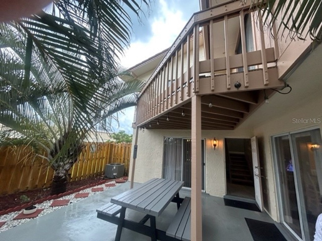 200 S Banana River Boulevard #303 Cocoa Beach FL 32931 O6166027 image1