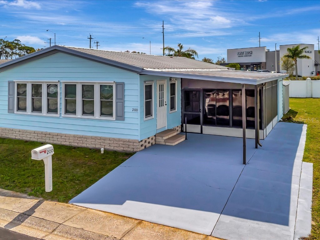 200 S Port Royal Lane Apollo Beach FL 33572 T3503109 image1