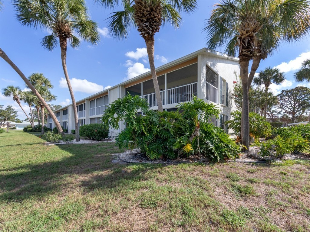 200 Silver Lake Drive #201 Venice FL 34292 N6127295 image1
