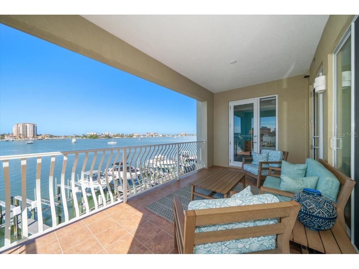 200 Skiff Point #301 Clearwater Beach FL 33767 - MANDALAY CHANNEL TB8447948 image5