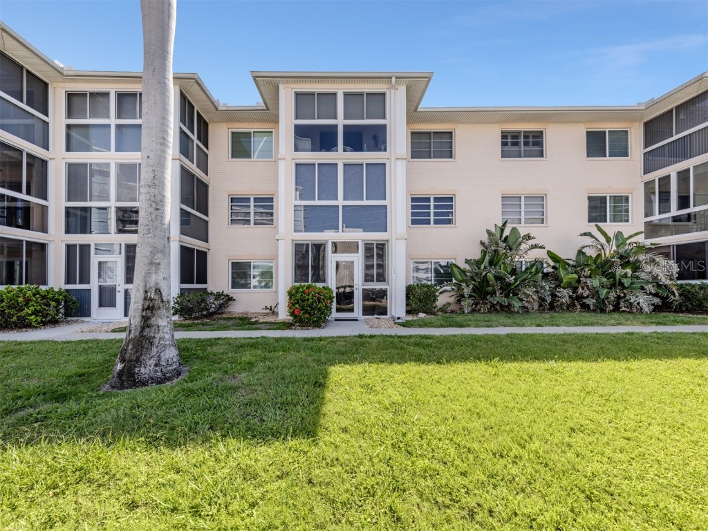 200 The Esplanade N #A16 Venice FL 34285 - GULF OF MEXICO N6141379 image3