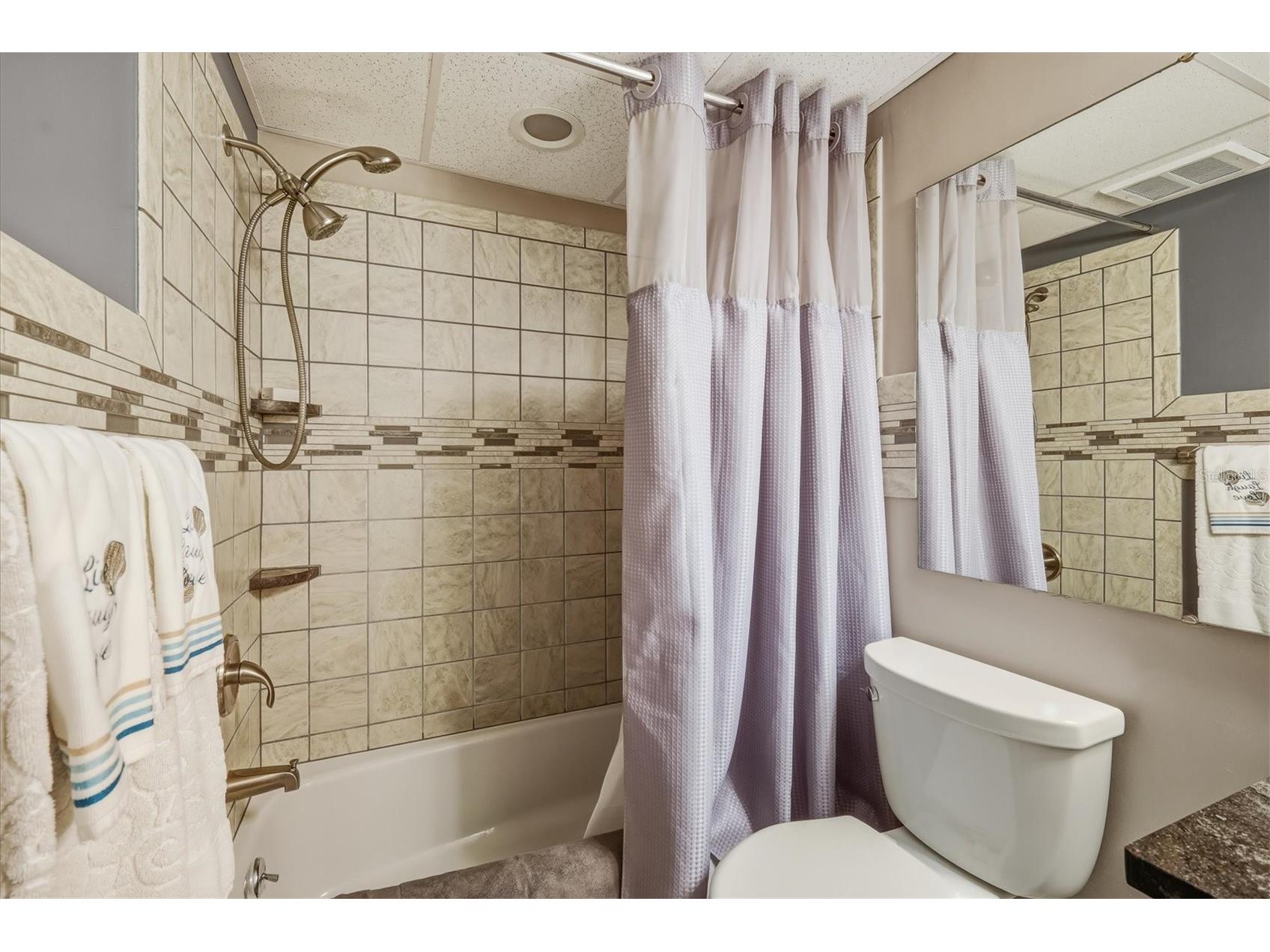 200 The Esplanade N #B20 Venice FL 34285 D6143760 image25