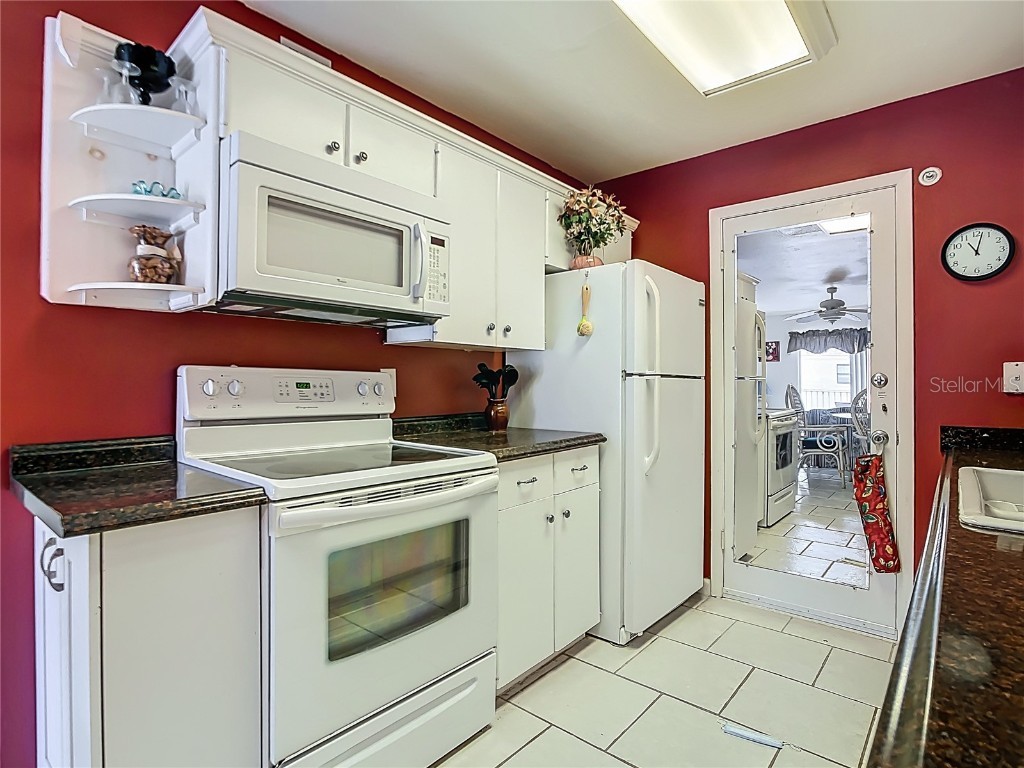 200 The Esplanade N #B22 Venice FL 34285 - GULF OF MEXICO N6139701 image6