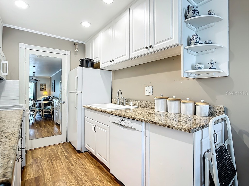 200 The Esplanade N #B6 Venice FL 34285 - GULF OF MEXICO N6139700 image5