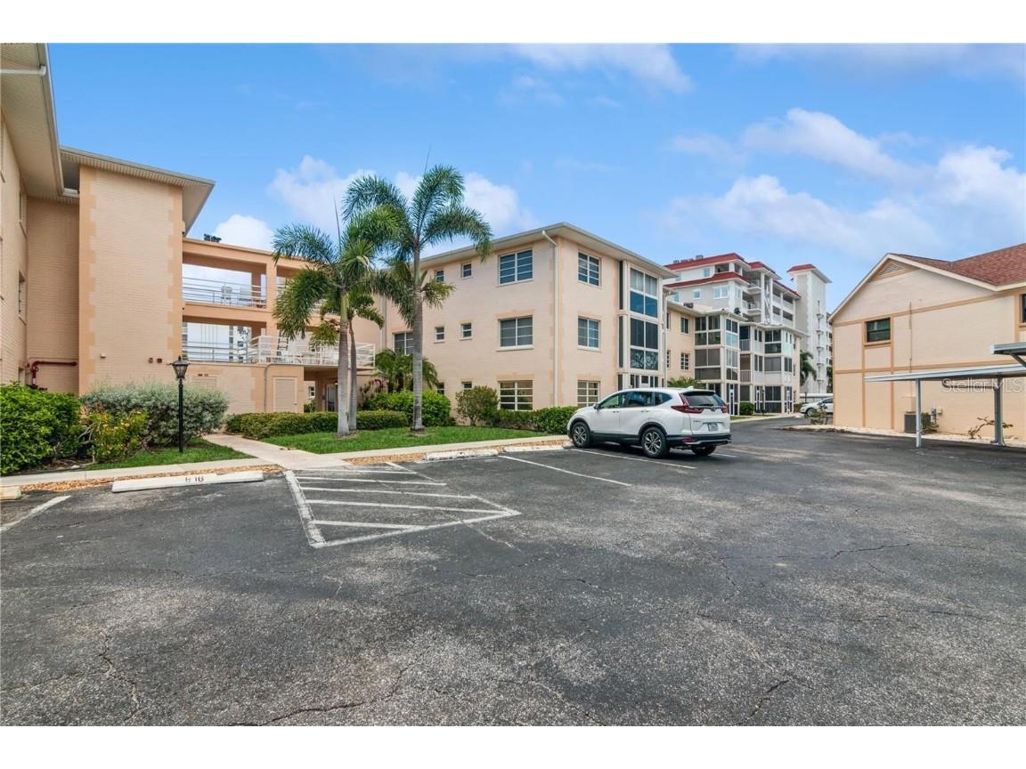 200 The Esplanade N #C19 Venice FL 34285 N6141561 image44