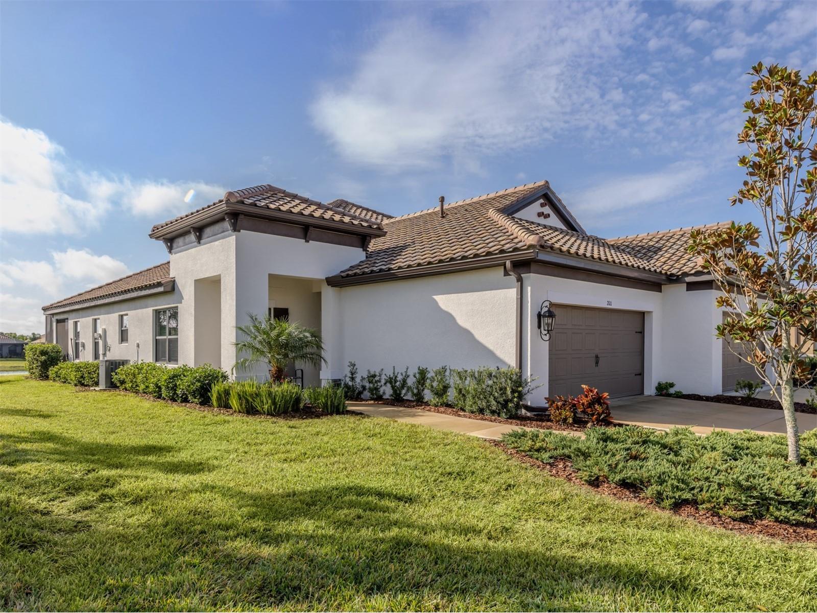 200 Tracino Terrace North Venice FL 34275 N6141705 image1