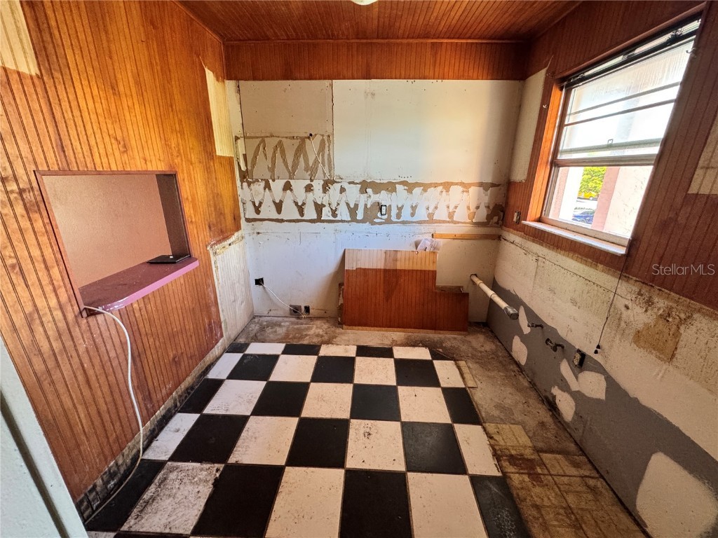 200 Turtle Lake Ct #205 Naples FL 34105 C7517531 image1