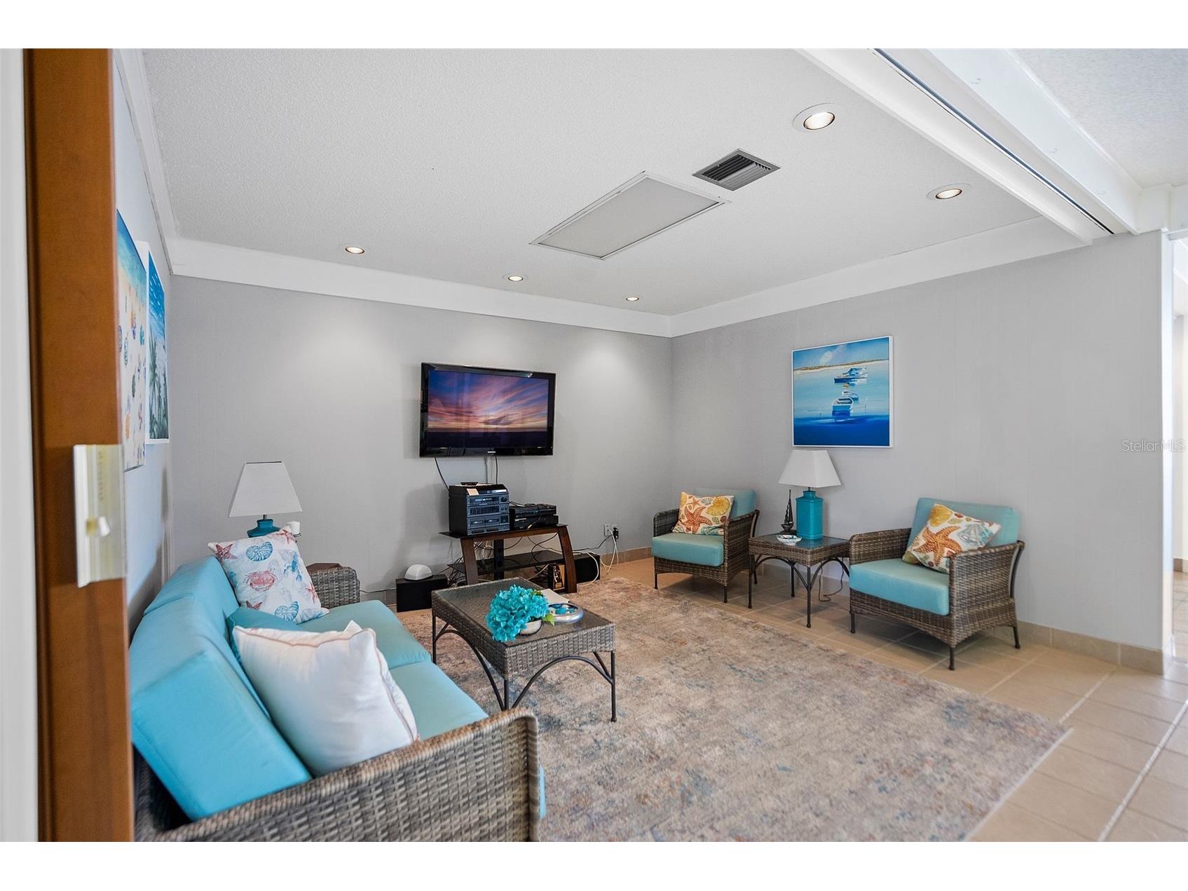 200 Woodette Drive #TR-B (102W) Dunedin FL 34698 - SAINT JOSEPH SOUND U8214853 image45