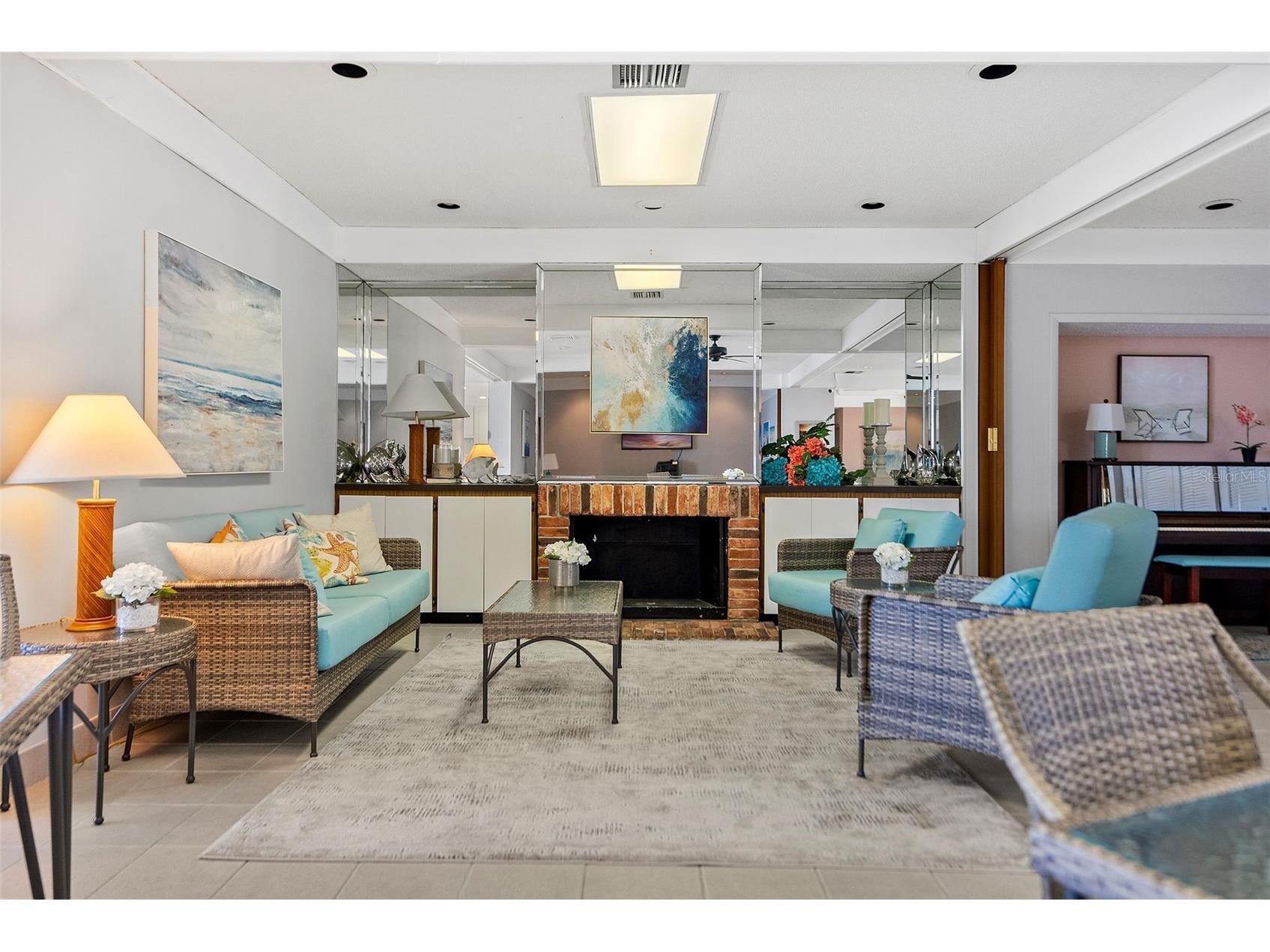 200 Woodette Drive #TR-B (102W) Dunedin FL 34698 - SAINT JOSEPH SOUND U8214853 image46