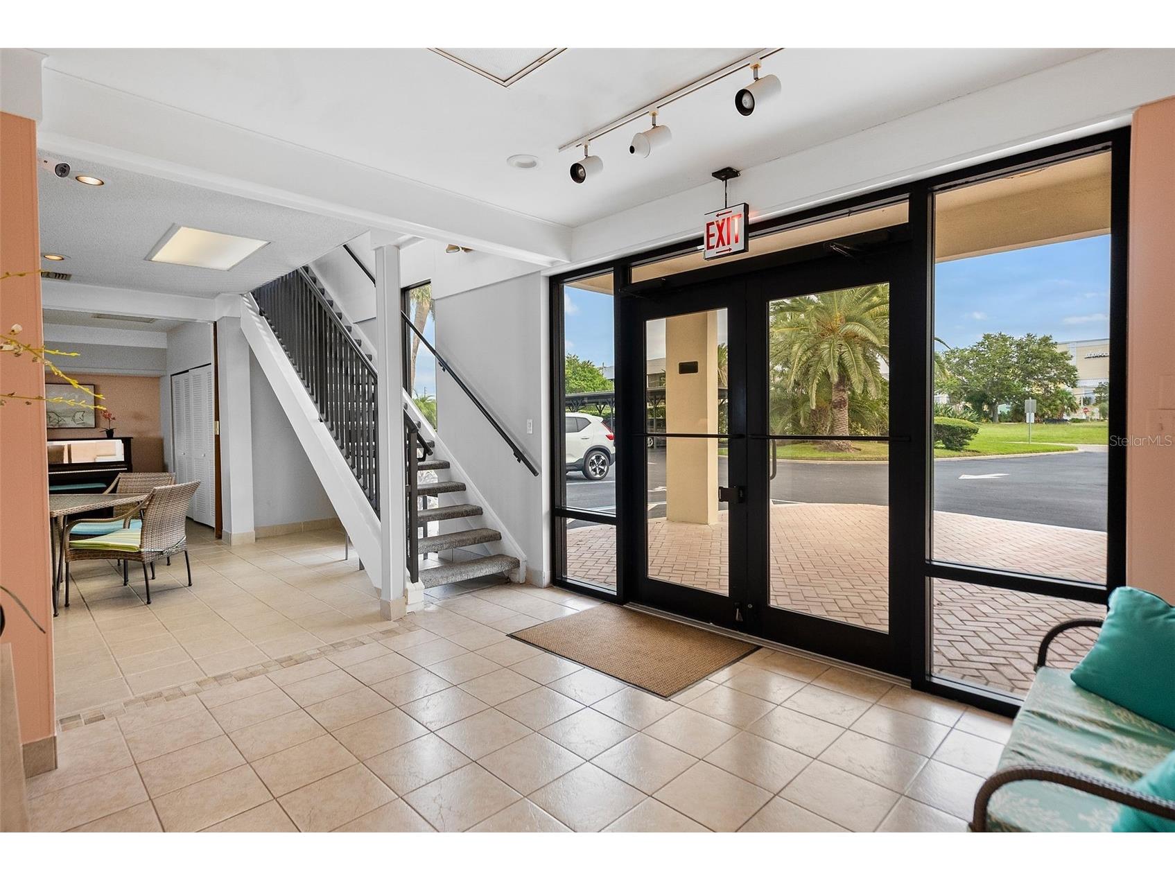 200 Woodette Drive #TR-B (102W) Dunedin FL 34698 - SAINT JOSEPH SOUND U8214853 image48