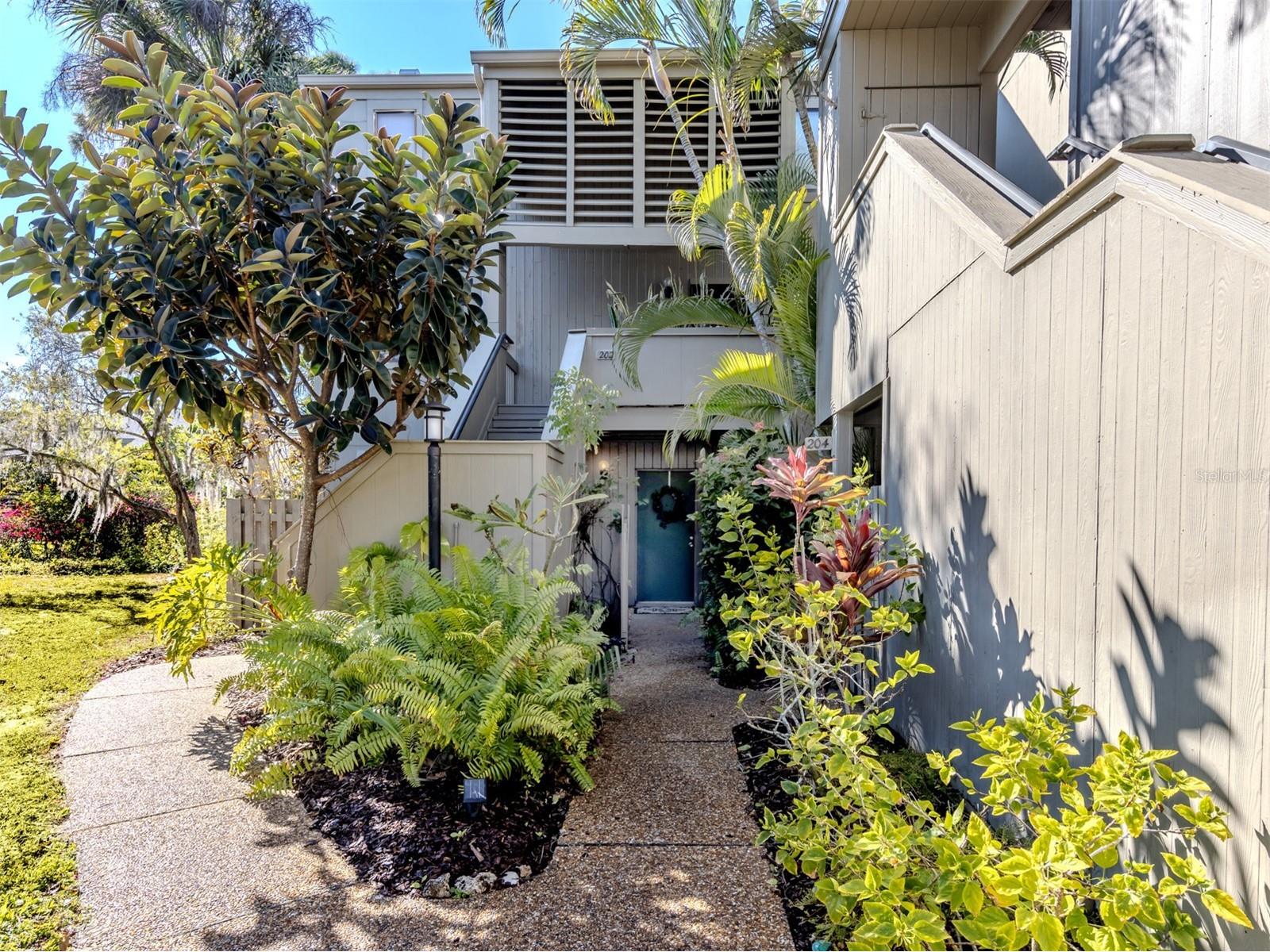 200 Woodland Drive Osprey FL 34229 A4681231 image1