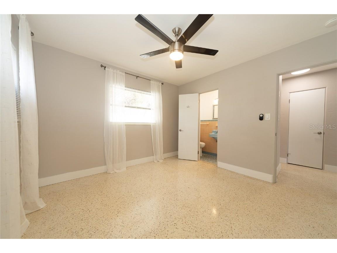 2000 1st Street SE Saint Petersburg FL 33705 TB8457271 image24