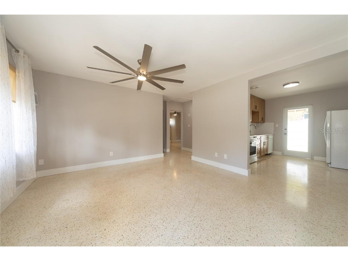 2000 1st Street SE Saint Petersburg FL 33705 TB8457271 image9