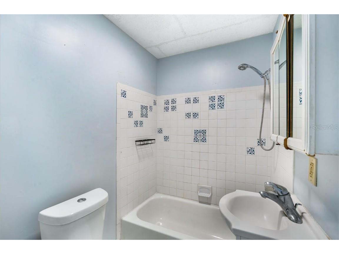 2000 43rd Street S Saint Petersburg FL 33711 TB8445971 image18