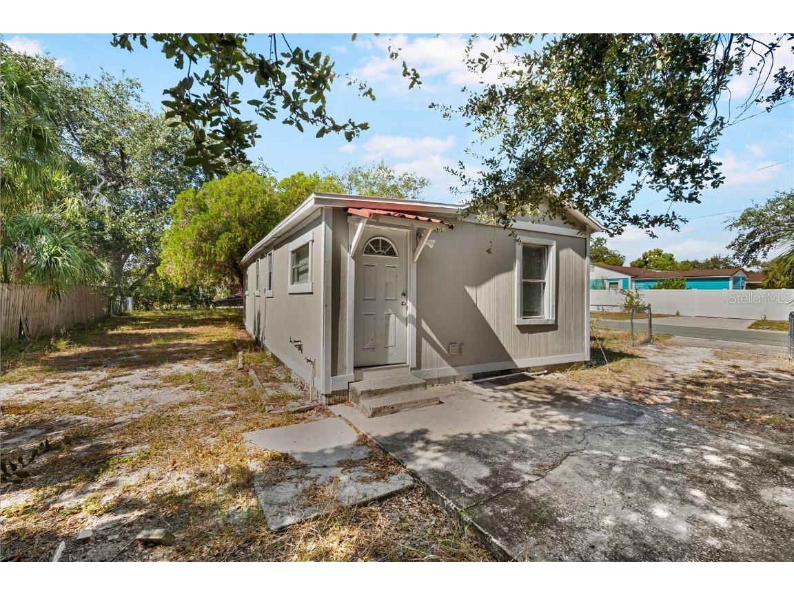 2000 43rd Street S Saint Petersburg FL 33711 TB8445971 image23