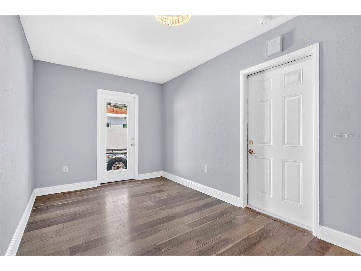 2000 76th Street N Saint Petersburg FL 33710 TB8446113 image17