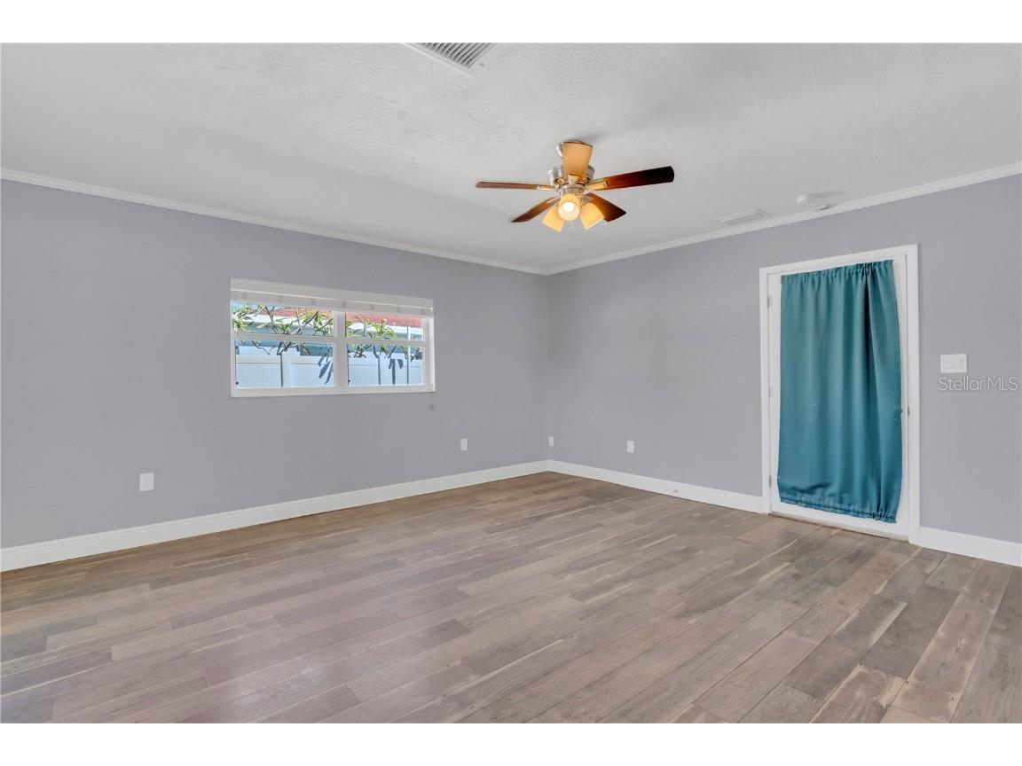 2000 76th Street N Saint Petersburg FL 33710 TB8446113 image18