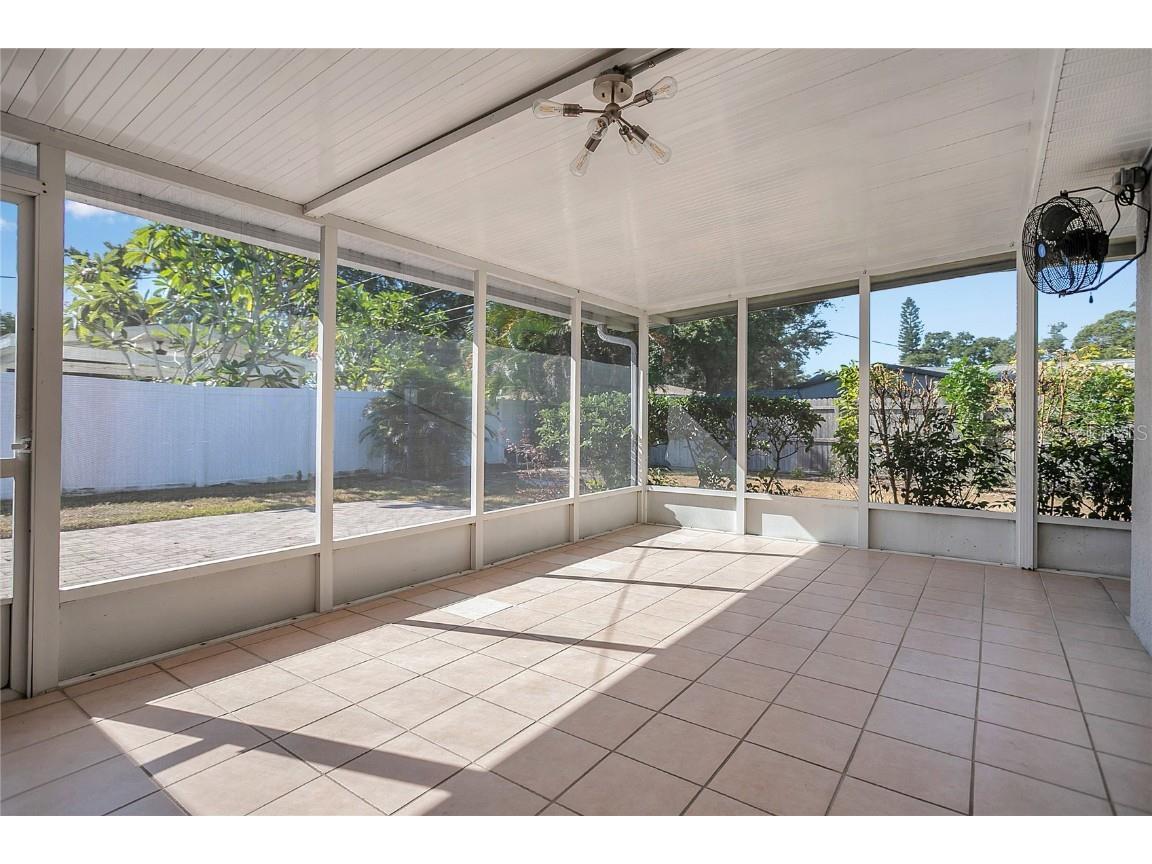 2000 76th Street N Saint Petersburg FL 33710 TB8446113 image20