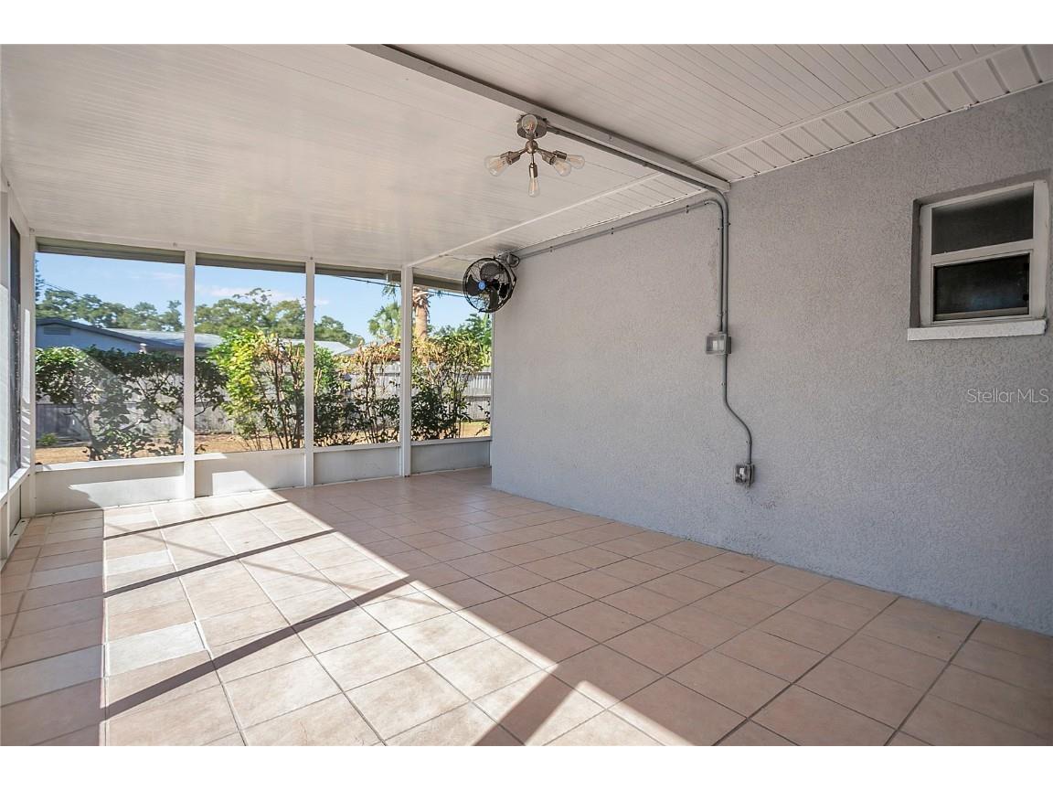 2000 76th Street N Saint Petersburg FL 33710 TB8446113 image21