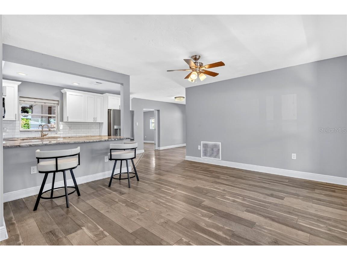 2000 76th Street N Saint Petersburg FL 33710 TB8446113 image3