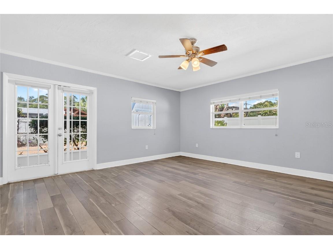 2000 76th Street N Saint Petersburg FL 33710 TB8446113 image8