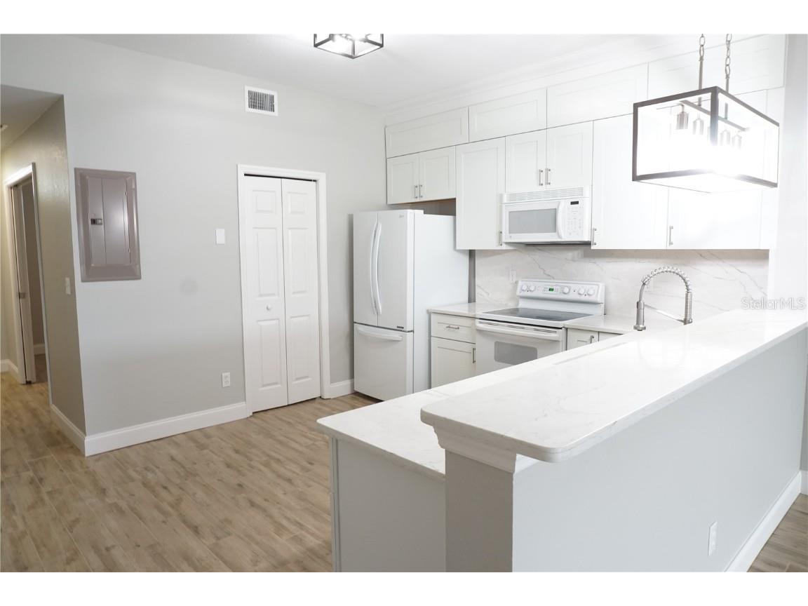 2000 Bal Harbor Boulevard #1012 Punta Gorda FL 33950 C7497932 image11